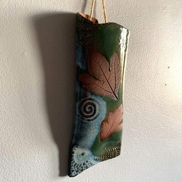 VTG Stoneware Glazed Ceramic Impressed Leaves Wall Vase Pocket Handmade ByMorgan - Picture 2 of 6